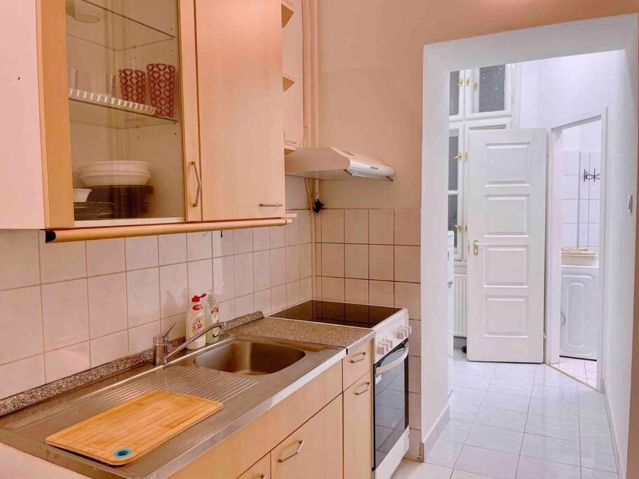C Downtown Cozy Family Loft Apartman Budapest Kültér fotó